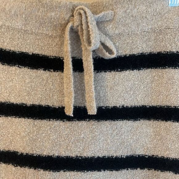 NWT Ann Taylor Loft Striped Boucle Drawstring Sweater Skirt Large - Picture 6 of 9